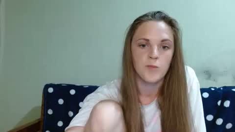 Lora online show from June 16, 7:27 pm