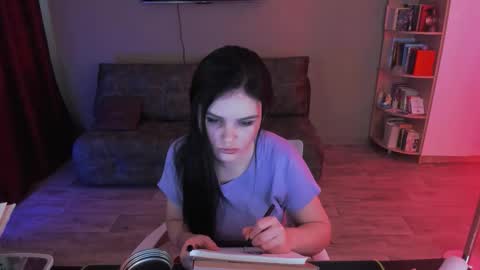 Lora Cain online show from March 11, 3:56 am
