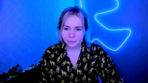 Lora online show from February 5, 3:22 am