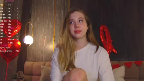 Snapshot of loraineluff chatting on February 21, 9:22 pm Loraine online show from February 21, 9:22 pm