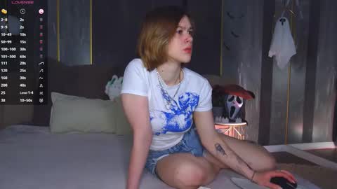 Lora online show from November 2, 4:31 pm