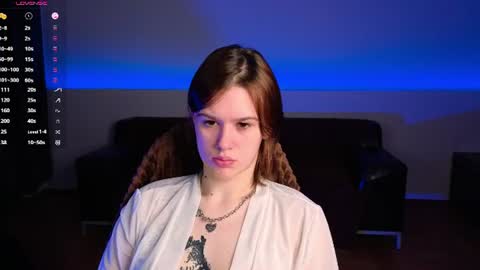 Lora online show from June 17, 2:40 pm