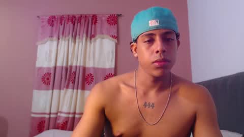 Snapshot of lord_dainn chatting on May 5, 6:49 pm lord_dainn online show from May 5, 6:49 pm