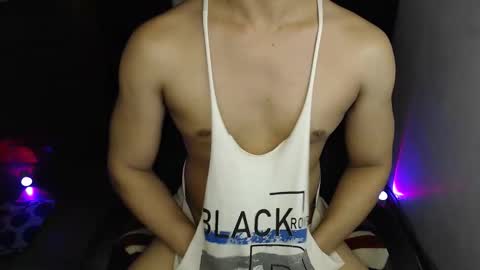 Snapshot of lord_of_cum69 chatting on April 24, 3:53 am Macky online show from April 24, 3:53 am