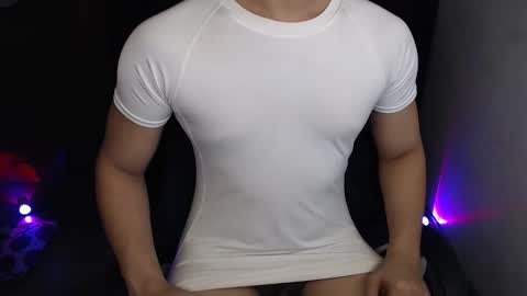 Snapshot of lord_of_cum69 chatting on April 26, 1:36 am Macky online show from April 26, 1:36 am