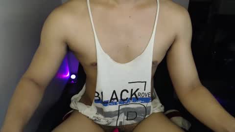 Snapshot of lord_of_cum69 chatting on June 11, 1:27 am Macky online show from June 11, 1:27 am
