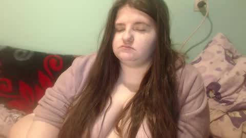 lorelay online show from February 24, 7:12 pm