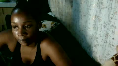 Snapshot of loreencutie chatting on March 16, 7:07 pm loreen online show from March 16, 7:07 pm
