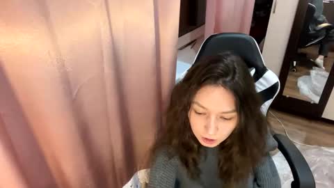 Snapshot of lorelea_cute chatting on January 17, 3:53 pm Lorelea cute online show from January 17, 3:53 pm