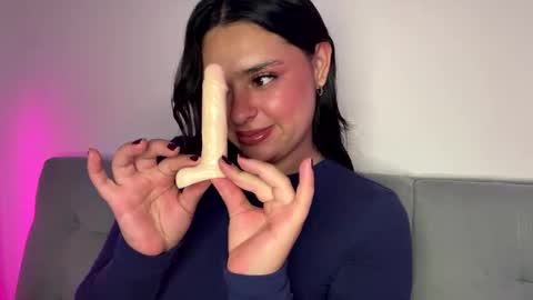 lorem_adams online show from May 27, 2:14 pm