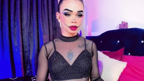 lesly lorena online show from October 31, 3:07 am