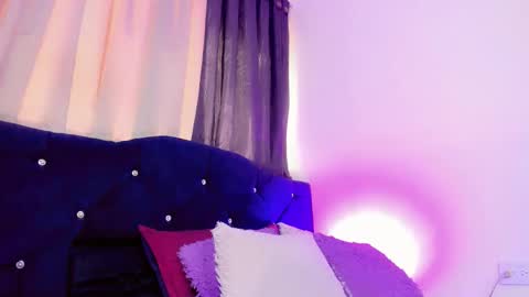 lesly lorena online show from May 22, 8:58 pm