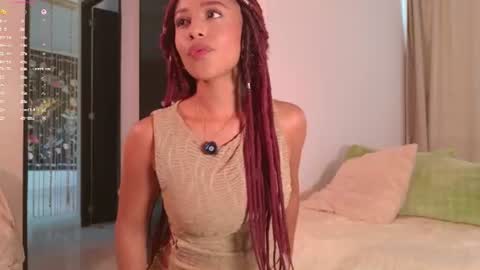 Snapshot of lorena_vieira chatting on July 14, 9:20 pm Lorena Loren online show from July 14, 9:20 pm