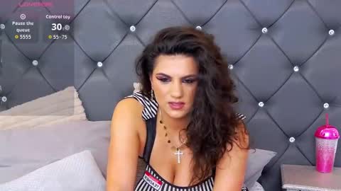 Lorenne Mays online show from November 30, 10:58 pm