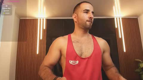  L O R E N Z O  Thumbs Up help  online show from February 17, 5:19 pm