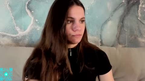 Chloe for Fan BlackHole online show from April 18, 5:06 pm