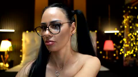 Snapshot of lorettelorenaa chatting on June 29, 10:15 am LoretteLorena online show from June 29, 10:15 am