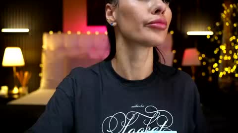 Snapshot of lorettelorenaa chatting on July 26, 4:31 am LoretteLorena online show from July 26, 4:31 am