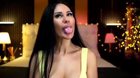 Snapshot of lorettelorenaa chatting on July 29, 4:21 am LoretteLorena online show from July 29, 4:21 am