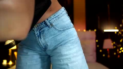 Snapshot of lorettelorenaa chatting on August 1, 4:12 am LoretteLorena online show from August 1, 4:12 am