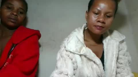 lorienne98 online show from May 29, 1:58 am