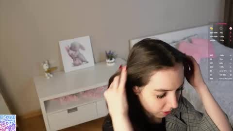 Dia 700-1630Rose 1900-430UTC1 online show from September 23, 6:33 pm