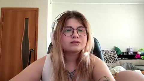 Stasha online show from June 15, 6:59 am