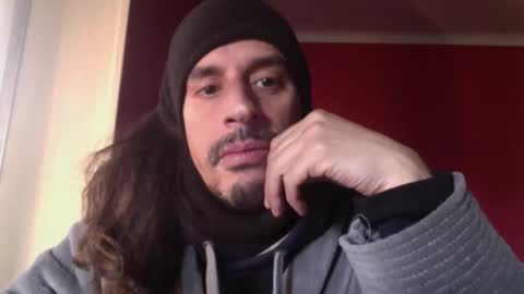 Snapshot of lost_track_of_time chatting on November 29, 10:07 am Lets Talk online show from November 29, 10:07 am