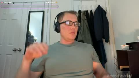 Snapshot of lostandlonelysoul chatting on March 30, 4:02 am Hazemir online show from March 30, 4:02 am