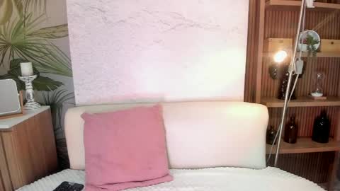 Lotti online show from May 26, 8:16 pm