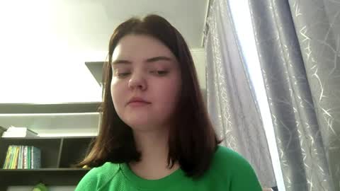 Esma online show from May 8, 10:42 am