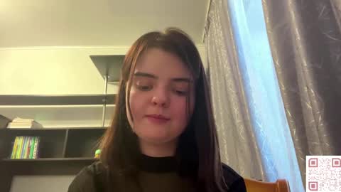 Esma online show from May 13, 9:28 am