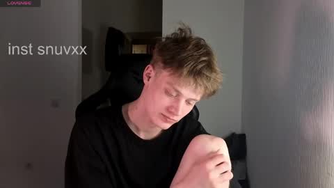 louie_evans online show from May 15, 4:14 pm