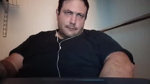 Snapshot of louinv chatting on November 23, 5:57 pm louinv online show from November 23, 5:57 pm