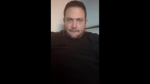 Snapshot of louinv chatting on February 1, 9:46 pm louinv online show from February 1, 9:46 pm