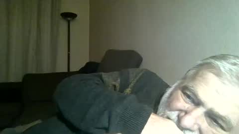 louis_chokdee online show from December 14, 4:31 pm