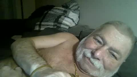 Snapshot of louis_chokdee chatting on January 31, 8:01 pm louis_chokdee online show from January 31, 8:01 pm