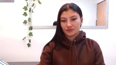 Snapshot of louis_k chatting on February 9, 11:25 am Louis K online show from February 9, 11:25 am