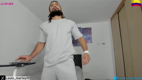 louis_marley_ online show from February 1, 1:26 am