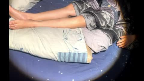 louisepadalang online show from April 8, 3:12 pm