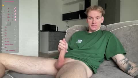 Snapshot of louisjafferson chatting on September 28, 11:15 am Louis online show from September 28, 11:15 am