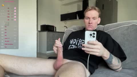 Snapshot of louisjafferson chatting on September 29, 11:59 am Louis online show from September 29, 11:59 am