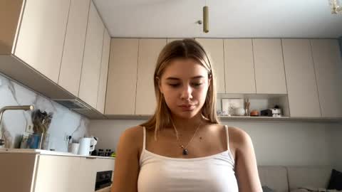 Eliza online show from April 12, 5:45 am