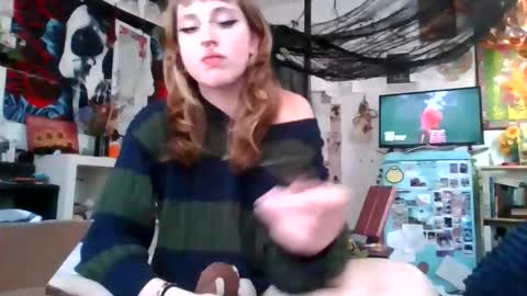 lov3lypixi3 online show from October 10, 11:15 pm