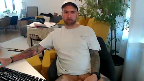 Guapito online show from June 26, 7:57 am