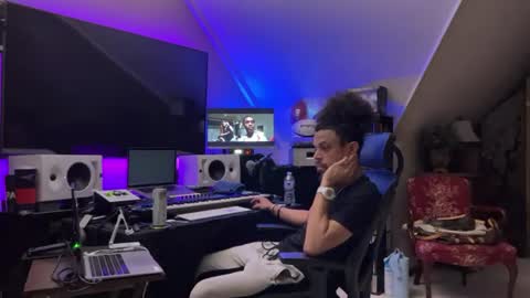 Prynce online show from July 17, 2:51 am