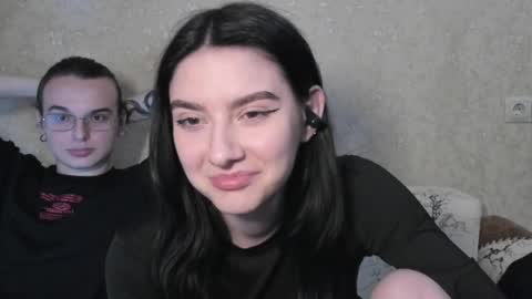 LINA online show from April 7, 4:07 pm