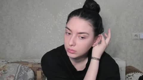Snapshot of love_lina_muuur chatting on April 19, 5:34 pm LINA online show from April 19, 5:34 pm