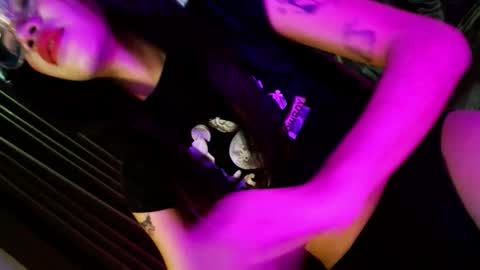 Seren online show from October 29, 11:45 am