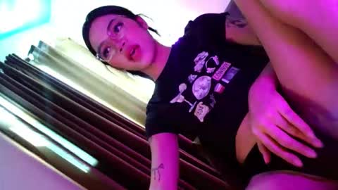 Seren online show from November 5, 4:45 am